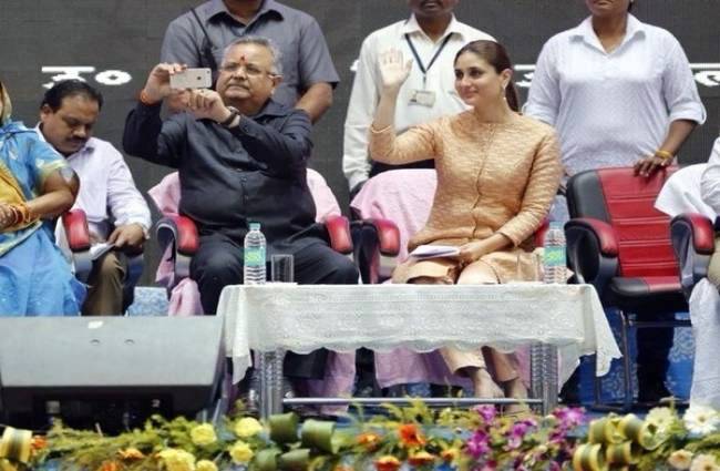 छत्तीसगढ़ मुख्यमंत्री रमन सिंह और करीना कपूर