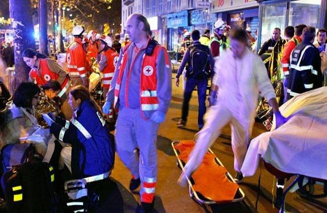 पेरिस में हमले के बाद मची अफरा-तफरी