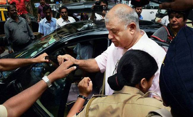 सीबीआई टीम पीटर मुखर्जी को लेकर मुंबई वापस जाएगी