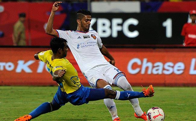 ब्राजील के स्ट्राइकर रीनाल्डो ने लगाई हैट्रिक