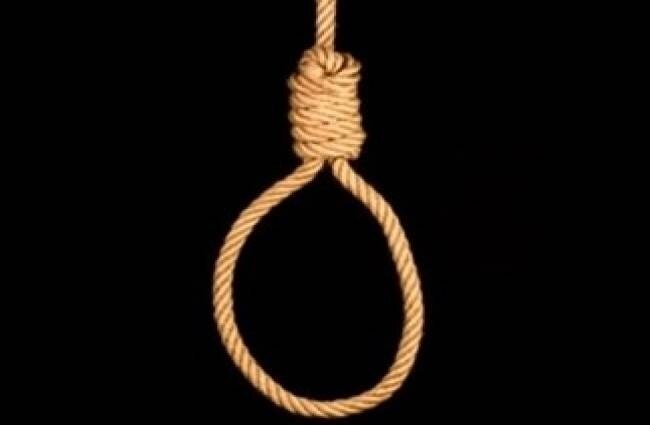 दो विपक्षी नेताओं को फांसी