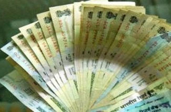 दिल्ली में प्रवेश करने वाले ट्रकों पर लगाया गया है हरित टैक्स