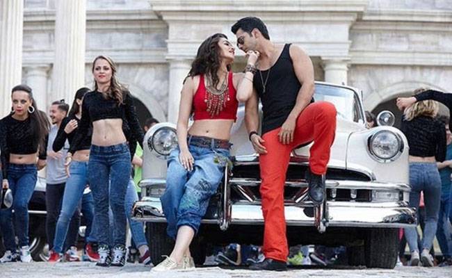 फिल्म 'दिलवाले'  का गाना  'मनमा इमोशन जागे'