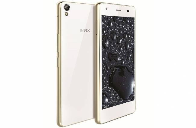 Intex Cloud Flash