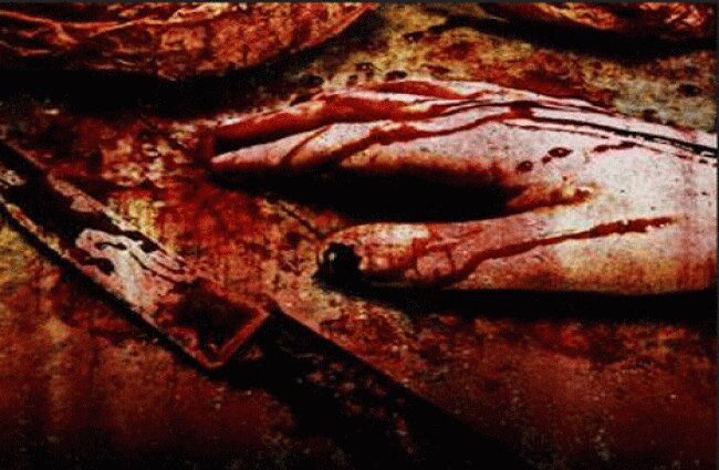 माता-पिता ने की लड़कियों के शवो की शिनाख्त