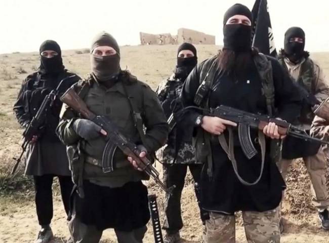 IS के लड़ाकों की फाइल फोटो