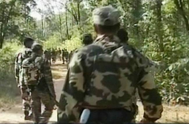 नक्सलियों के खिलाफ संयुक्त गश्ती दल