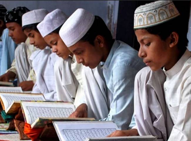 बेसिक एजुकेश मिनिस्टर ने जारी किया स्पष्टीकरण