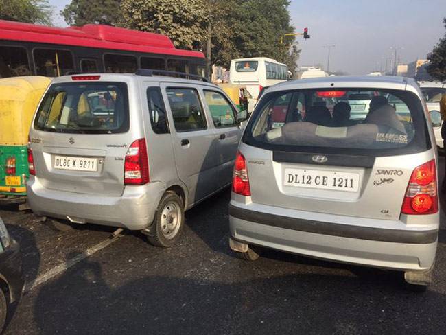 ऑड इवन फॉर्मूले पर सवाल