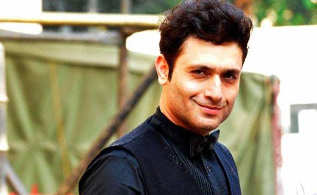 शाइनी अाहूजा