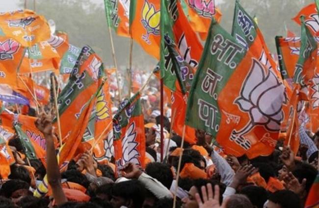 गुजरात नगर निगम में बीजेपी को जीत