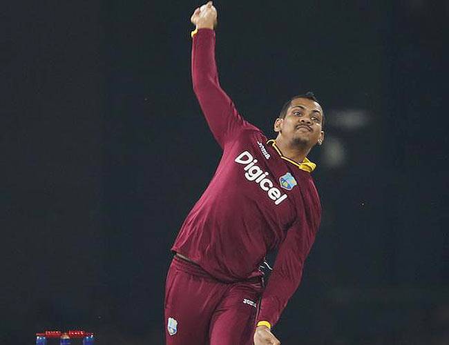 वेस्टइंडीज के ऑफ स्पिनर सुनील नरेन