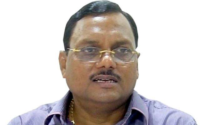 नोएडा अथॉरिटी के पूर्व चीफ इंजीनियर यादव सिं