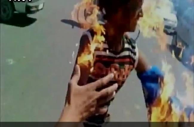 ओवैसी के बयान से नाराज थे एबीवीपी कार्यकर्ता