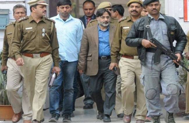 संसद हमले के आरोप में भी जेल जा चुके हैं गिलानी