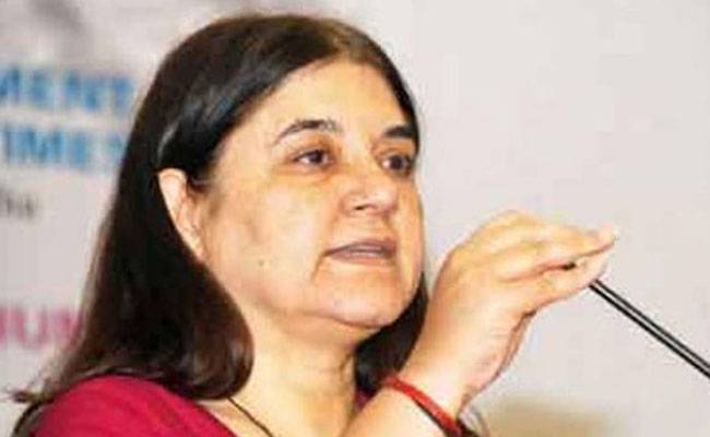 केंद्रीय महिला एवं बाल विकास मंत्री मेनका गांधी ने जारी किए अवॉर्ड