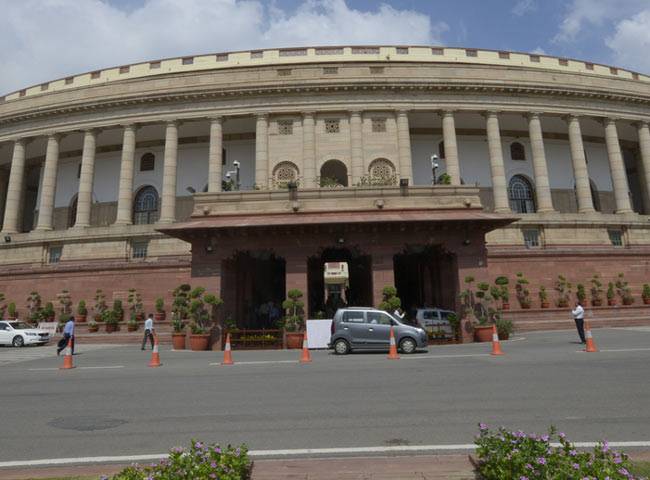 नई दिल्ली स्थि‍त संसद भवन