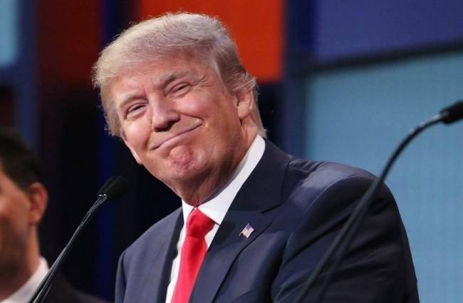 डोनाल्ड ट्रंप