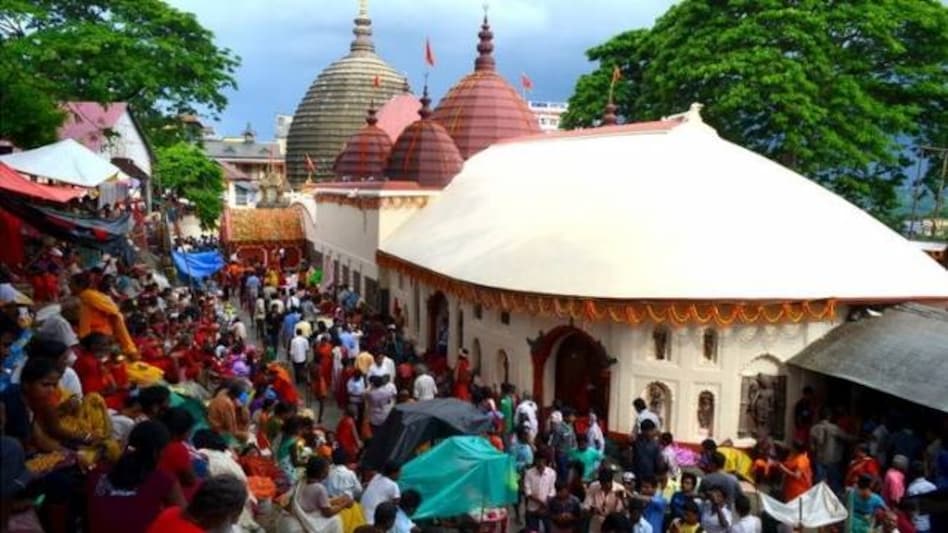 शक्ति साधना का सबसे बड़ा केंद्र है कामाख्या मंदिर - kamakhya temple one of the famous shaktipeeth - AajTak
