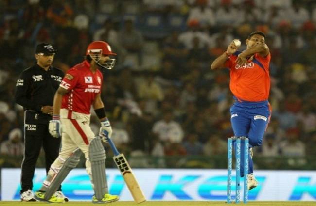 किंग्स इलेवन पंजाब और गुजरात लायंस के बीच मुकाबला