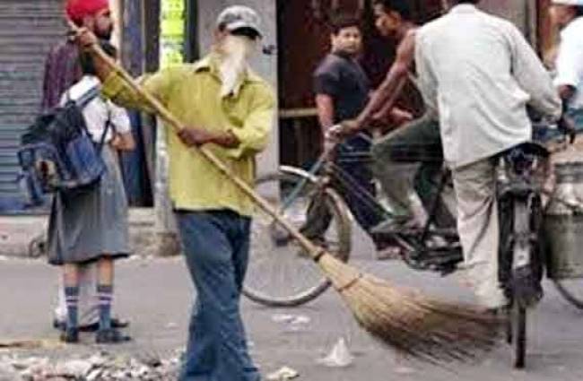 दिल्ली सरकार को बकाया राशि देने के लिए 4 हफ्ते का अल्टीमेटम