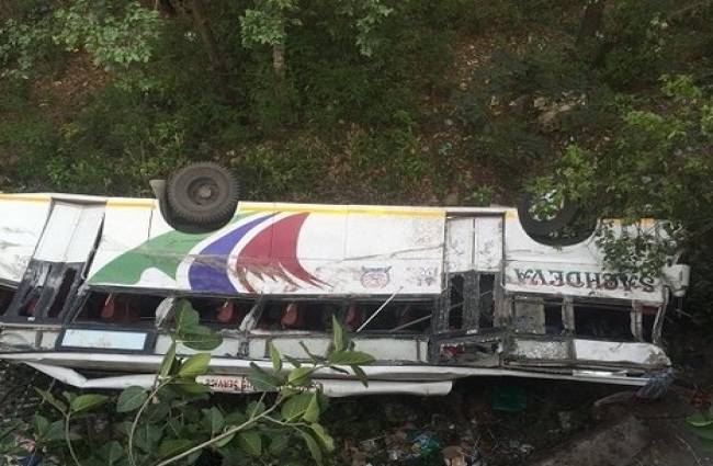 अमृतसर से ज्वालामुखी जा रहे थे श्रद्धालु