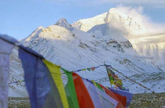 अभी तक 4 पर्वतारोहियों की मौत