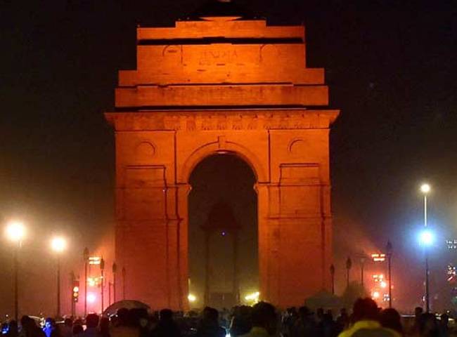 इंडिया गेट पर शनिवार शाम जश्न मनाएगी मोदी सरकार