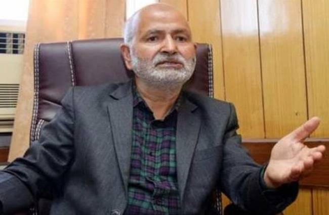 राज्य सरकार के शिक्षा मंत्री नईम अख्तर