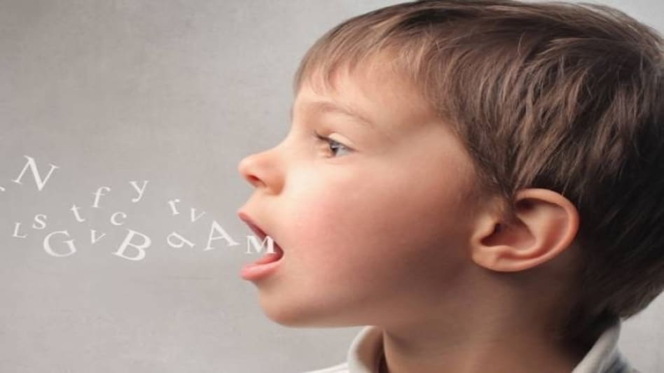 अगर बच्चा हकलाता हो तो करें ये उपाय... - home remedies for child stammering - AajTak