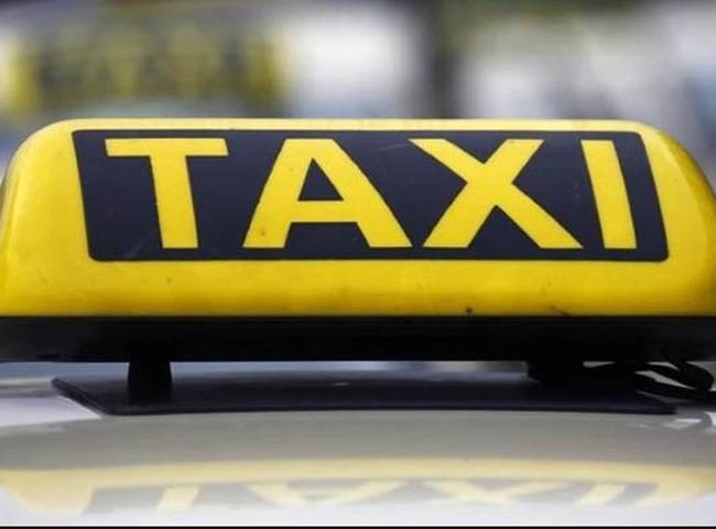 दिल्ली में मोबाइल बेस्ड कैब सर्विस में नियमों की अनदेखी