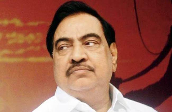 महाराष्ट्र के राजस्व मंत्री एकनाथ खडसे