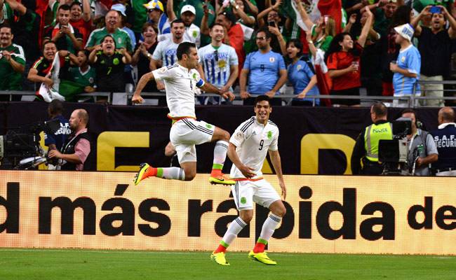 मैक्सिको ने उरुग्वे को हराया
