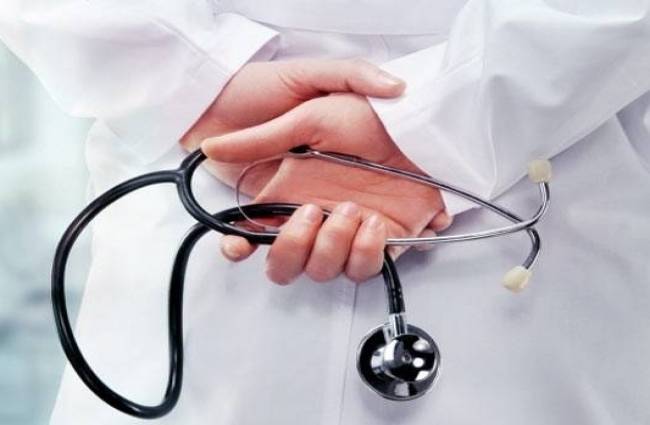 डॉक्टरों की मुश्किल बढ़ी