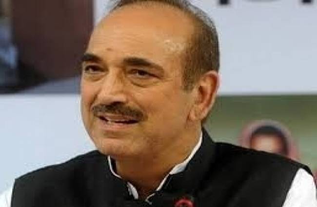 कांग्रेस के महासचिव और उत्तर प्रदेश के प्रभारी गुलाम नबी आजाद