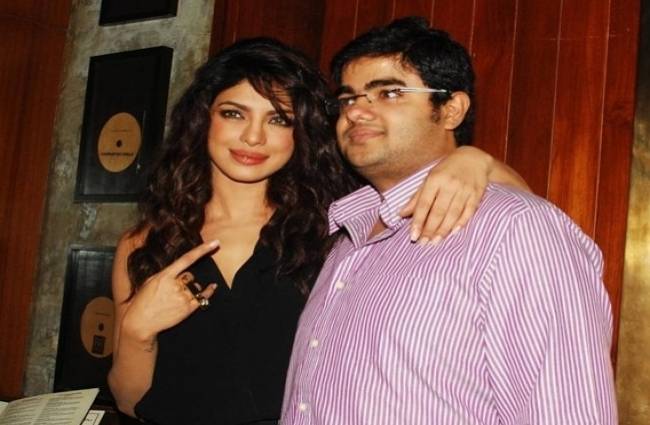 सिद्धार्थ चोपड़ा ने पुणे में पब-लाउंज खोला है