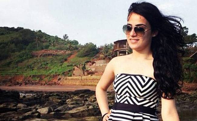 राधिका मदान