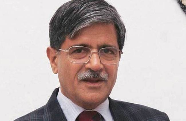 वाड्रा लैंड डील मामले की जांच कर रहे जस्टिस ढींगरा