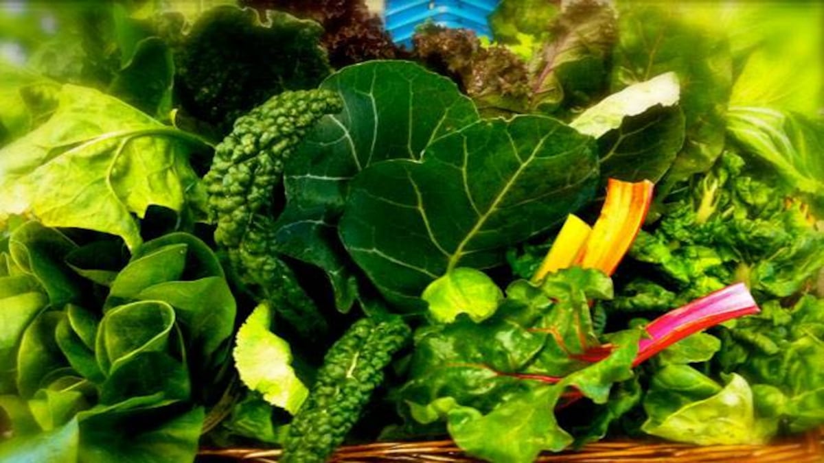 हरी पत्तेदार सब्जियां बिगाड़ सकती हैं आपकी सेहत - why you should avoid green vegetables in monsoon - AajTak