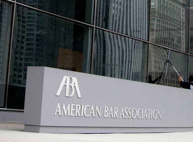 अमेरिकी बार एसोसिएशन का फैसला