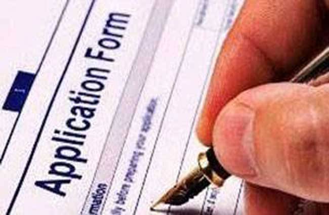 कैसे शिक्षा पर बेरोजगारी भारी पर रही है