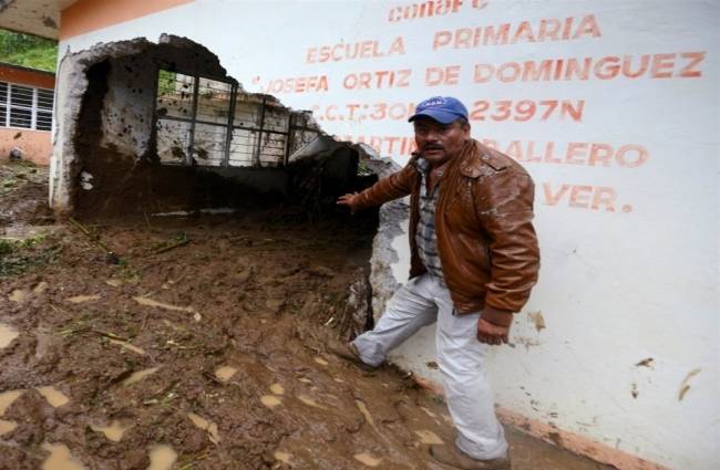 भूस्खलन से भारी तबाही