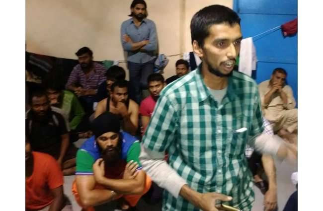 जेल में बंद भारतीय मजदूर