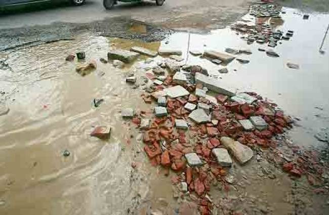 अधिकारियों को 15 दिन का अल्टीमेटम