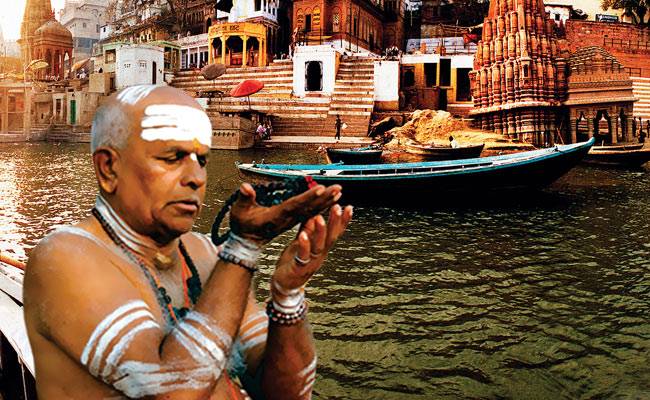 भाेले शंकर की नगरी बनारस