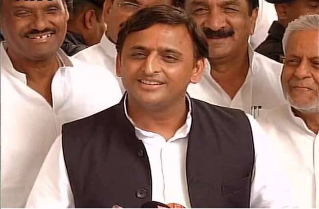 सीएम अखिलेश यादव