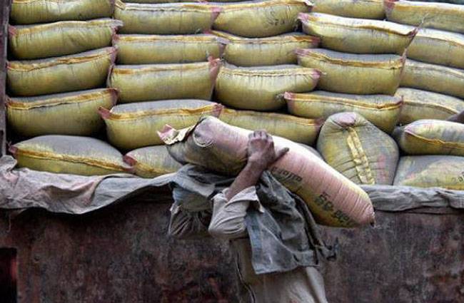 सीएमए पर भी लगाया जुर्माना