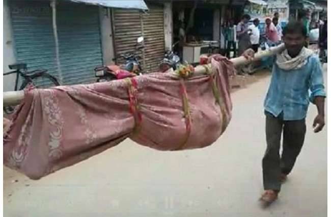 पोस्टमार्टम के बाद भी अस्पताल से नहीं मिला वाहन