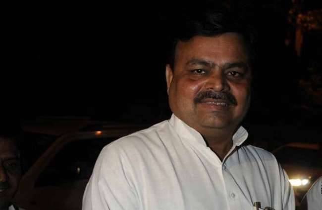 विधायक पवन शर्मा को 1 लाख रुपये का जुर्माना भी