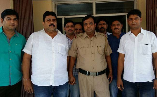 क्या हुआ जब असली पुलिस के हत्थे चढ़ा नकली सब-इंस्पेक्टर